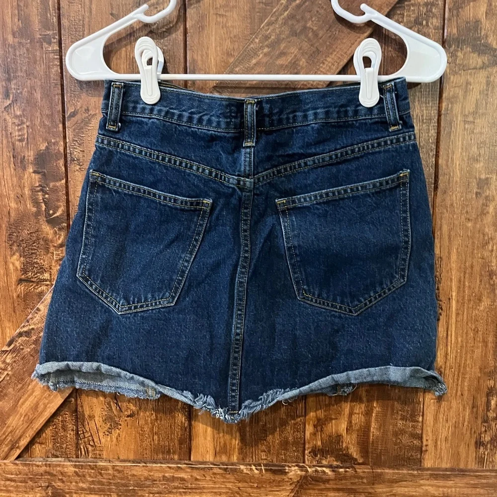 FOREVER 21 Womens‎ mini jean button up skirt size 26” - Picture 2 of 3